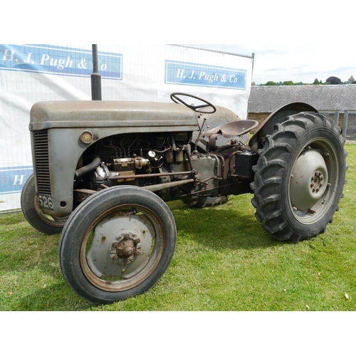 386 - Ferguson TEF diesel tractor. 1954. SN. TEF403398. Runs and drives. Reg. OAB 526