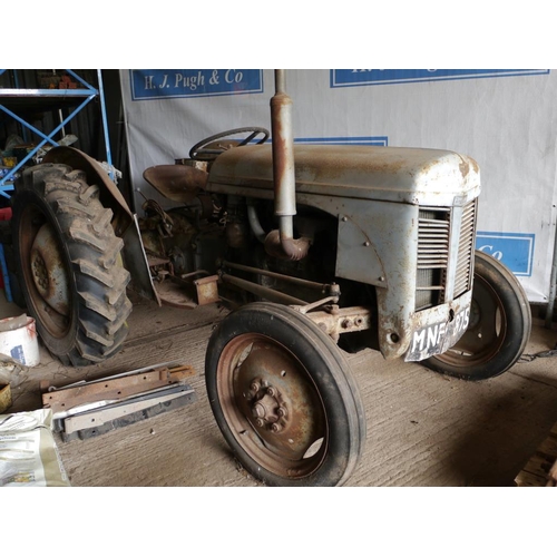 390 - Ferguson TEF diesel tractor, with Fuller drawbar. Barn find. 1953. SN. TEF 325093 Reg. MNP 875