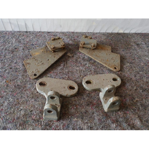 616 - Ferguson Dozer blade hydraulic arm brackets