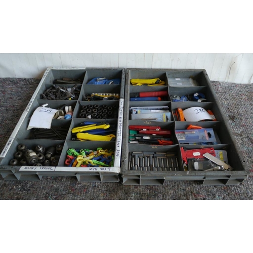 152 - 2 Trays of blades, hex keys and wood working chucks etc +VAT