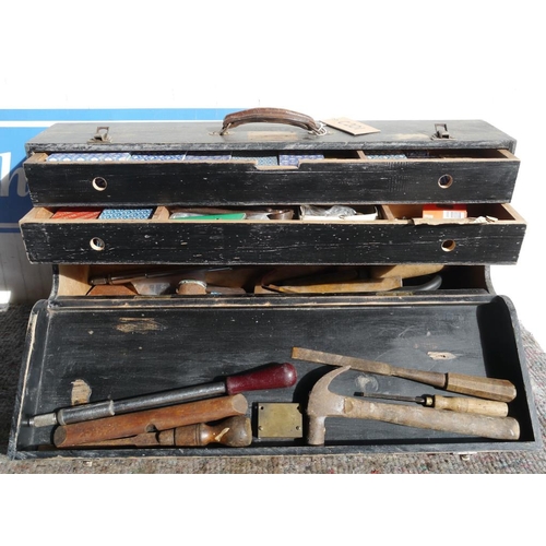 180 - Upright carpenters tool box and contents to include chisels and hammers