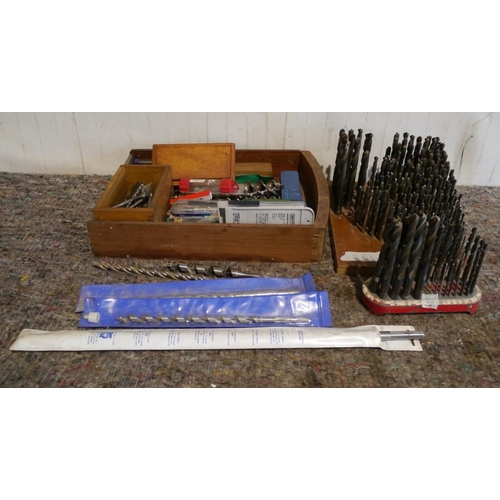 269 - Large quantity of assorted drill bits