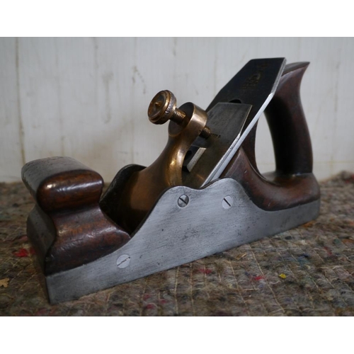 313 - Scottish pattern smoothing plane with mahogany infill and ward iron