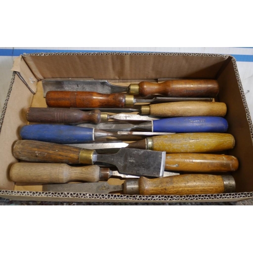 317 - Box of assorted chisels including Marples