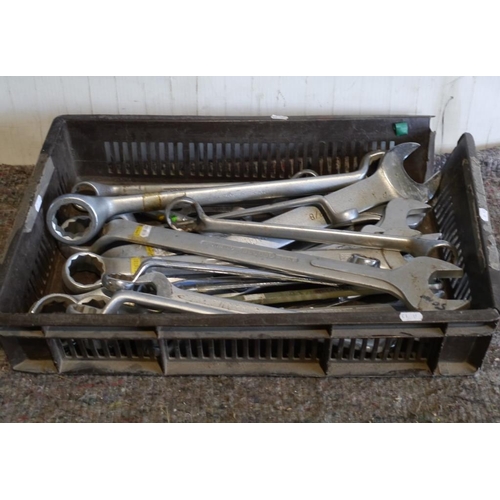 438 - Tray of assorted large combination spanners including Elora +VAT