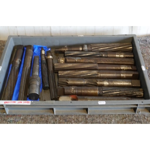 439 - Tray of assorted large reamers +VAT