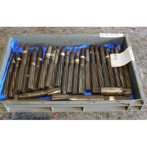 440 - Tray of 30 assorted reamers +VAT