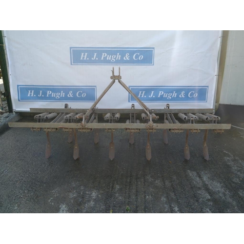 106 - Ferguson spring tine cultivator with plate