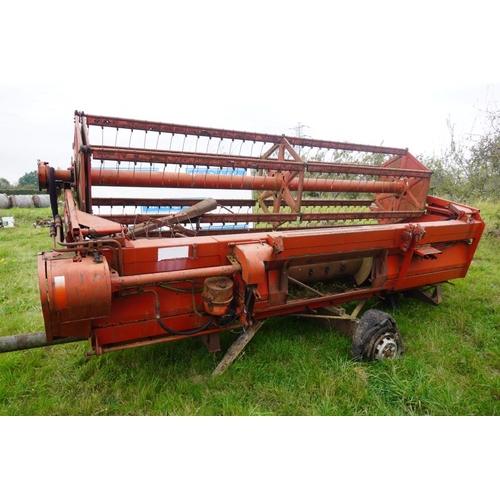 149 - Massey Ferguson 565 combine. 13ft header, dividers.runs and drives, Reg. HRP 996Y+VAT