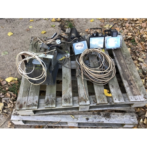 280A - Various flood lights +VAT