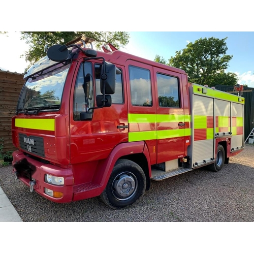 416 - MAN fire engine. Ex Gloucester fire brigade. MOT January. 66461KM. Reg VA02 NNF