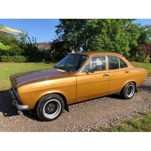 427 - Ford Escort Mk1 LHD 1300GT. 4dr.  First registered 17/07/1974 in Portugal 
It has all original steel... 