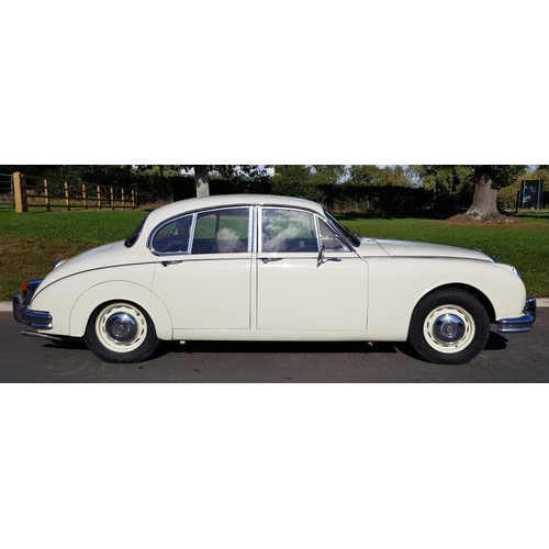 430 - Daimler V8 250 saloon. 1966. 2548cc. Chassis No. 1A10593BW. Engine no. 7A11234. This vehicle was pur... 