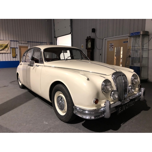 430 - Daimler V8 250 saloon. 1966. 2548cc. Chassis No. 1A10593BW. Engine no. 7A11234. This vehicle was pur... 