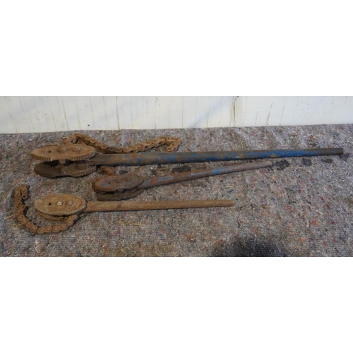 246 - 3 Chain wrenches