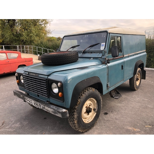 440 - Land Rover 110 2.5 Diesel. 1985. This vehicle does start up, however it smokes a lot. Engine will ne... 