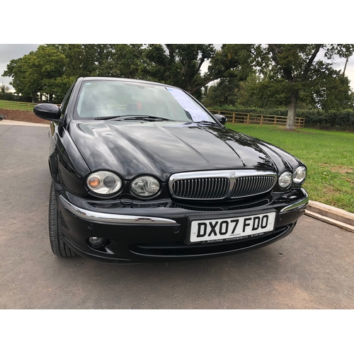 402 - Jaguar X type 4dr saloon. 2007. 2.0 diesel. 57,000miles. MOT Jan 2021. Reg. DX07 FDO. V5