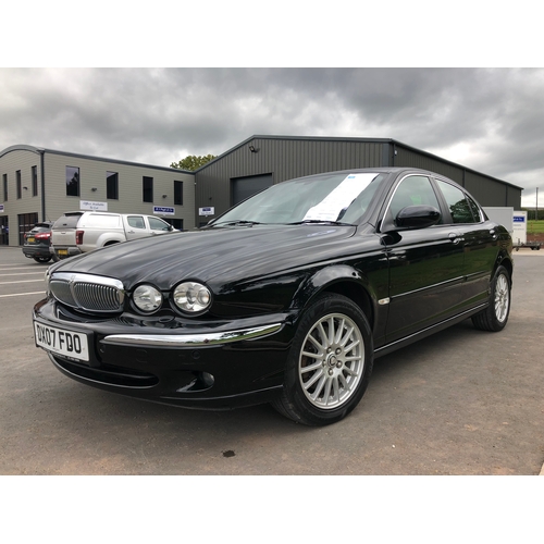 402 - Jaguar X type 4dr saloon. 2007. 2.0 diesel. 57,000miles. MOT Jan 2021. Reg. DX07 FDO. V5