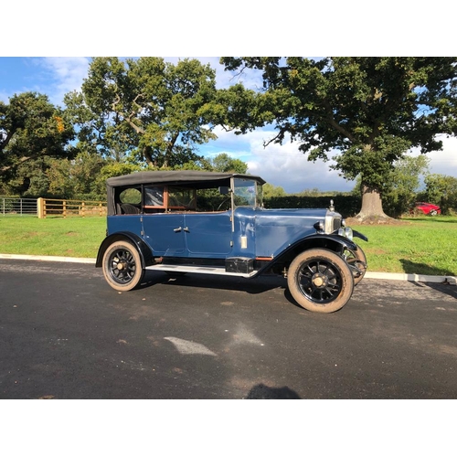 414 - Riley 4dr Deluxe Tourer. 1925. 4/5 seats. Very original. Drove to saleroom. 1645cc. 4 Gears, 19