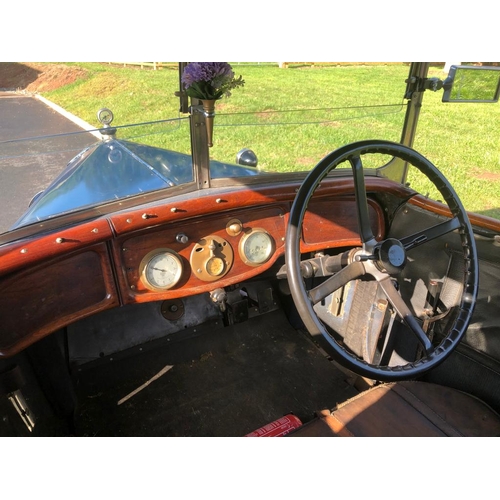 414 - Riley 4dr Deluxe Tourer. 1925. 4/5 seats. Very original. Drove to saleroom. 1645cc. 4 Gears, 19