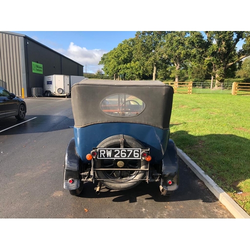 414 - Riley 4dr Deluxe Tourer. 1925. 4/5 seats. Very original. Drove to saleroom. 1645cc. 4 Gears, 19