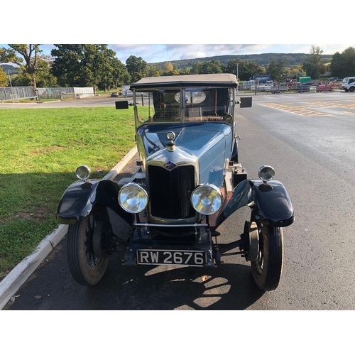 414 - Riley 4dr Deluxe Tourer. 1925. 4/5 seats. Very original. Drove to saleroom. 1645cc. 4 Gears, 19