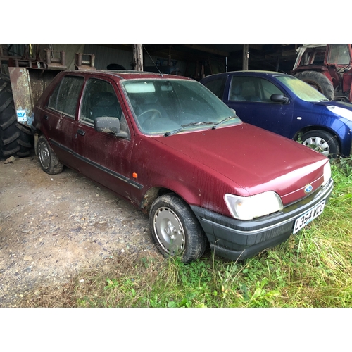 454 - Ford Fiesta LX. 1993. 
Barn find.
Reg L354WCC.