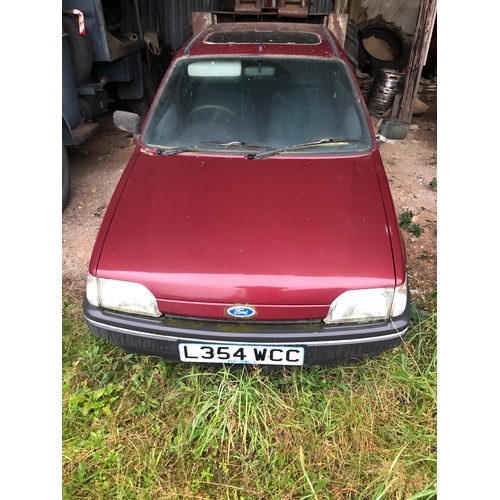 454 - Ford Fiesta LX. 1993. 
Barn find.
Reg L354WCC.