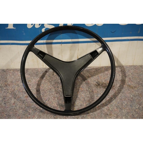 391 - Volvo P1800 E/ES steering wheel