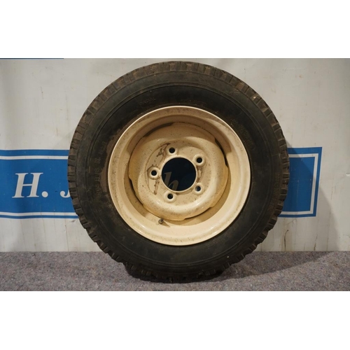 396 - Land Rover wheel and tyre