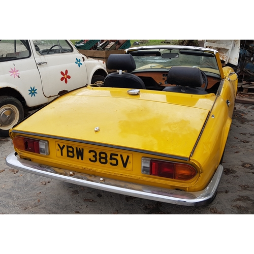 408 - Triumph Spitfire 1500. Believed 90% restored. New carpets, clean engine, engine turns over. Body wor... 