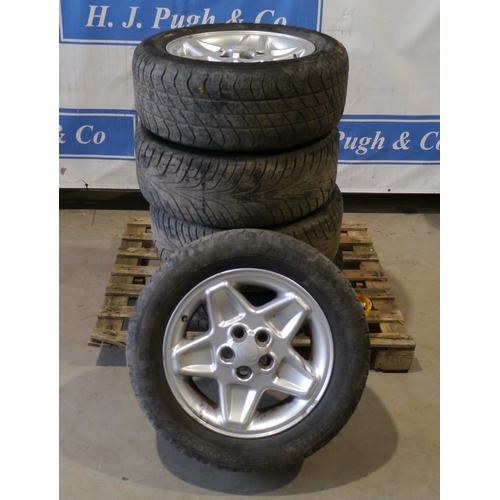 615 - 5 - Land Rover alloy wheels and tyres, 255/55/R18