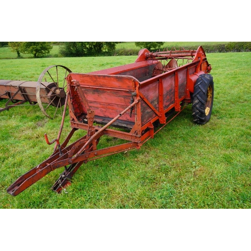 122 - Massey Harris farmyard manure spreader