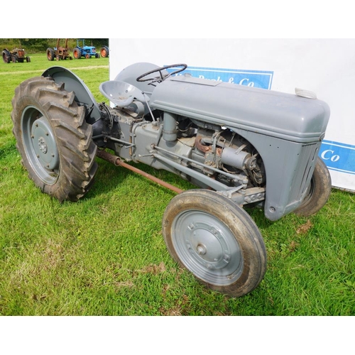 136 - Fordson Ferguson NAN tractor, belt pulley, Reg.JSJ 255  V5