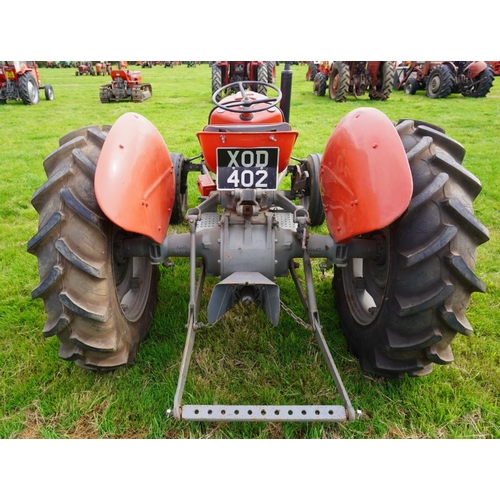 148 - Massey Ferguson 35 tractor. 4 cylinder diesel. Early restoration. Reg. XOD 402 V5