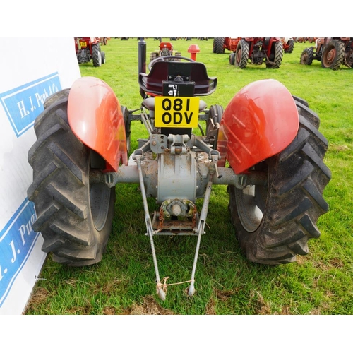 149 - Massey Ferguson 35X tractor. Early restoration. Reg. Q81 ODV  V5