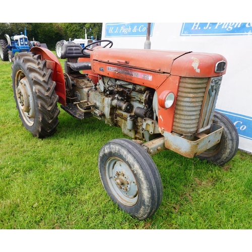 152 - Massey Ferguson 65 Mk1 tractor. Quite original , new rear tyres. SN.Y526538 Reg. FSL 755. Part of V5... 