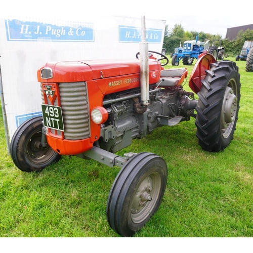 154 - Massey Ferguson 65 Mk2 tractor. SN. DY574877. Reg. 493 NTT  V5