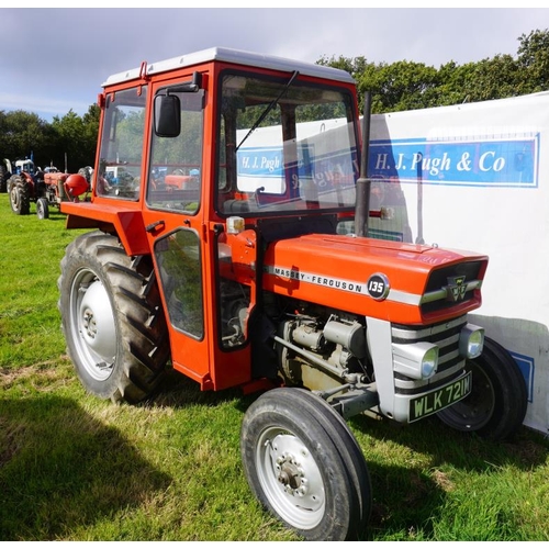 162 - Massey Ferguson 135 tractor. Duncan cab. showing only 916hrs. Supplied by Lenfield Farm Services. Re... 