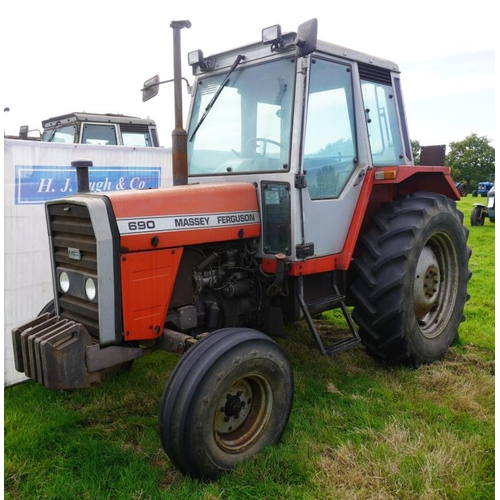 168 - Massey Ferguson 690 tractor. Front weights. showing only 199hrs.Perkins 4.248 engine. Automatic pick... 