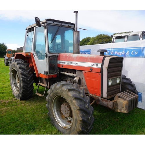 169 - Massey Ferguson 699 tractor. 4WD. With Perkins 6.60 engine. 10 Massey Ferguson 27kg  front weights. ... 