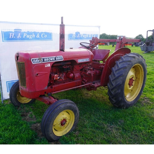 227 - David Brown 990 (880) tractor. 4 c ylinder diesel, SN. A449756