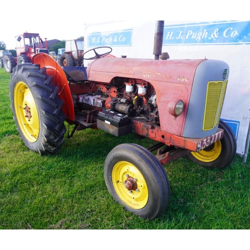 229 - David Brown 950 tractor. Part restored, new rear tyres. SN.78103. Reg. 833 JTT