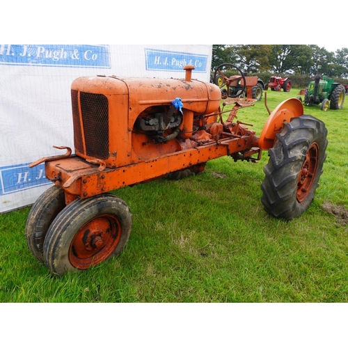 453 - Allis Chalmers WC tricycle tractor. SN 96127