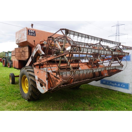 462 - Allis Chalmers Gleaner super C combine, 10ft header, Reg. EBE 321C