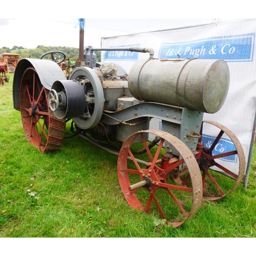 469 - Titan 10/20 tractor. 1923