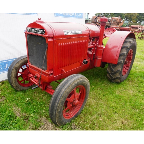 470 - International 10/20 tractor. Restored by Richard Sturdy. SN.  KC215697. Reg. RSJ 926  V5