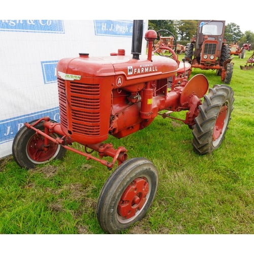 474 - Farmall A tractor. Reg. 418 UXB  V5