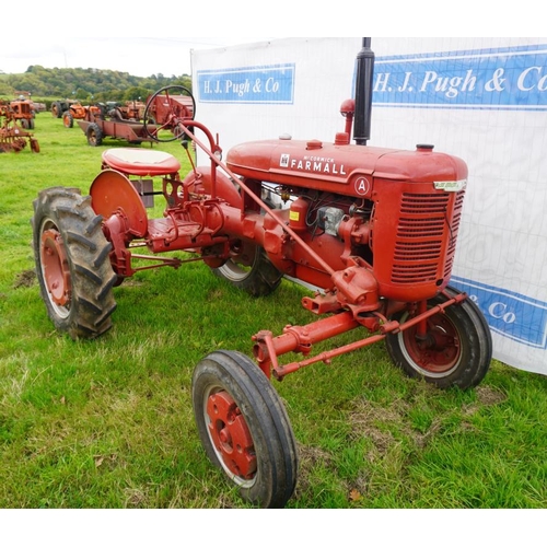 474 - Farmall A tractor. Reg. 418 UXB  V5