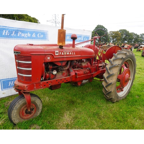 476 - Farmall H rowcrop tractor. SN.286004  Reg  449 UXB  V5